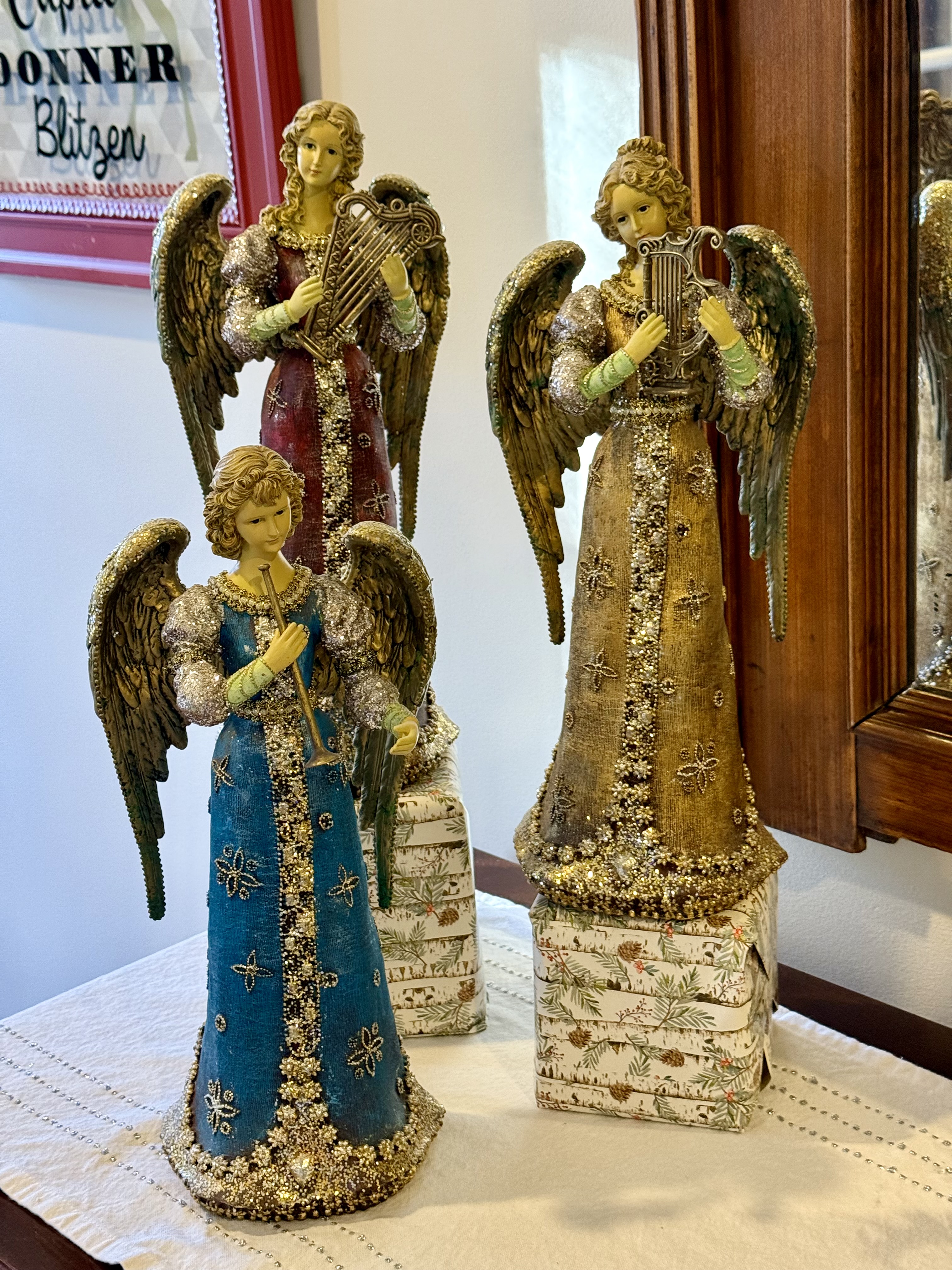 Thrifting for the Christmas Foyer